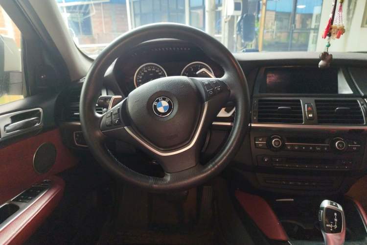 Used BMW X6  Steering Wheel