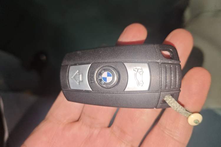 Used BMW X6 2013 xDrive35i Vehicle Key