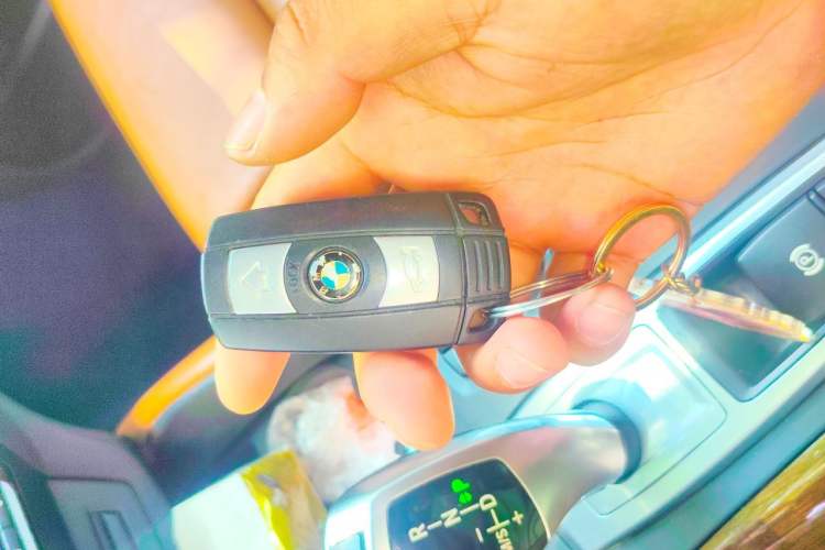 Used BMW X6 2013 xDrive35i Vehicle Key
