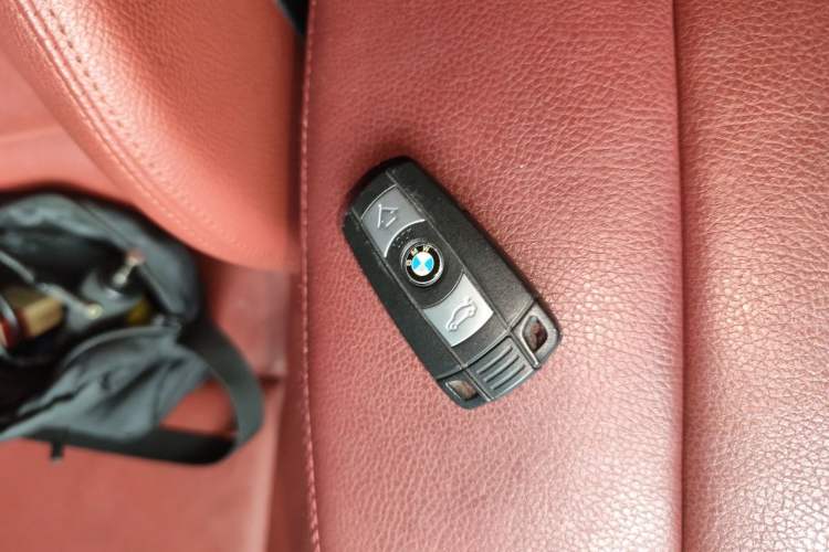 Used BMW X6  Vehicle Key