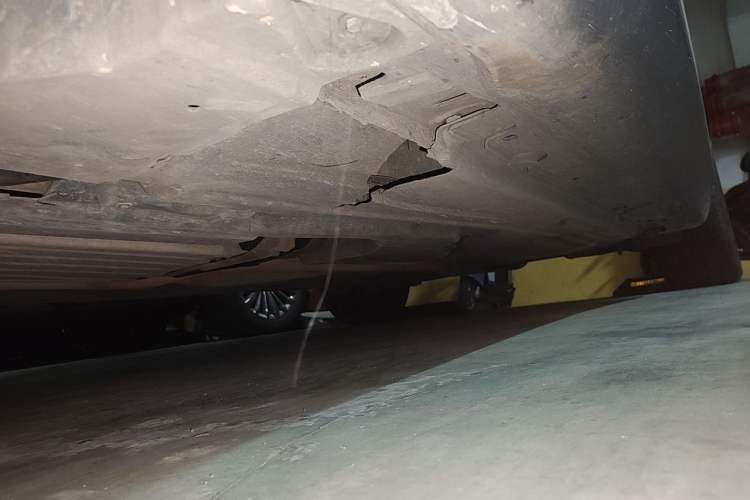 Used BMW X6 2014 xDrive35i Sport model Chassis Front Left