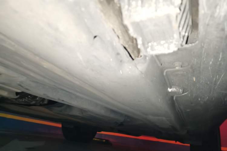 Used BMW X6 2014 xDrive35i Sport model Chassis Front Left