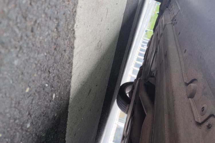 Used BMW X6 2014 xDrive35i Sport model Chassis Front Right