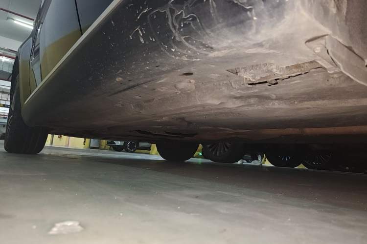 Used BMW X6 2014 xDrive35i Sport model Chassis Rear Left