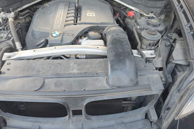 Used BMW X6  Engine Bay Left
