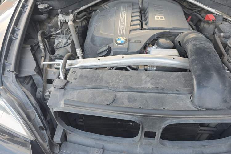 Used BMW X6  Engine Bay Right