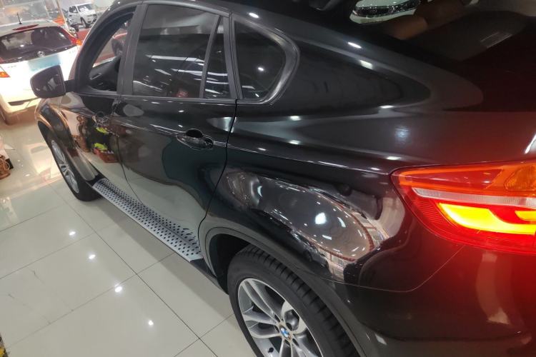 Used BMW X6 2014 xDrive35i Sport model Exterior 3