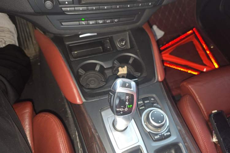 Used BMW X6  Gear Lever