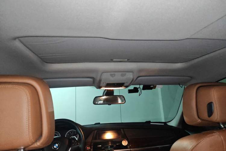 Used BMW X6 2014 xDrive35i Sport model Headliner