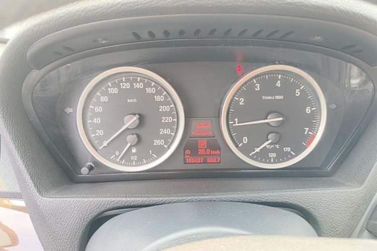 Used BMW X6 2014 xDrive35i Sport model Instrument Cluster