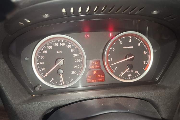 Used BMW X6 2014 xDrive35i Sport model Instrument Cluster