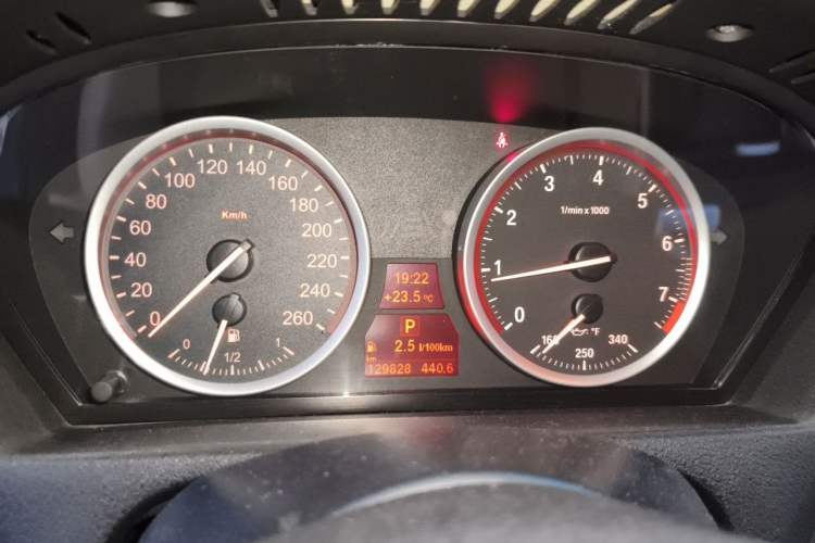 Used BMW X6  Instrument Cluster