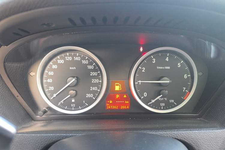 Used BMW X6  Instrument Cluster