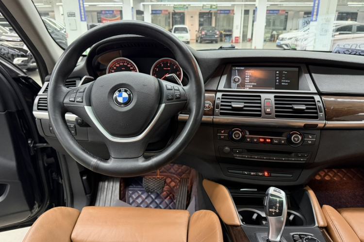 Used BMW X6 2014 xDrive35i Sport model Interior 2
