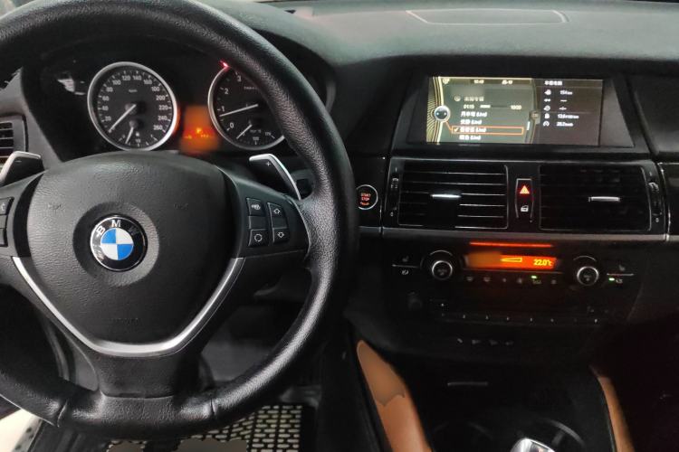 Used BMW X6 2014 xDrive35i Sport model Interior 2