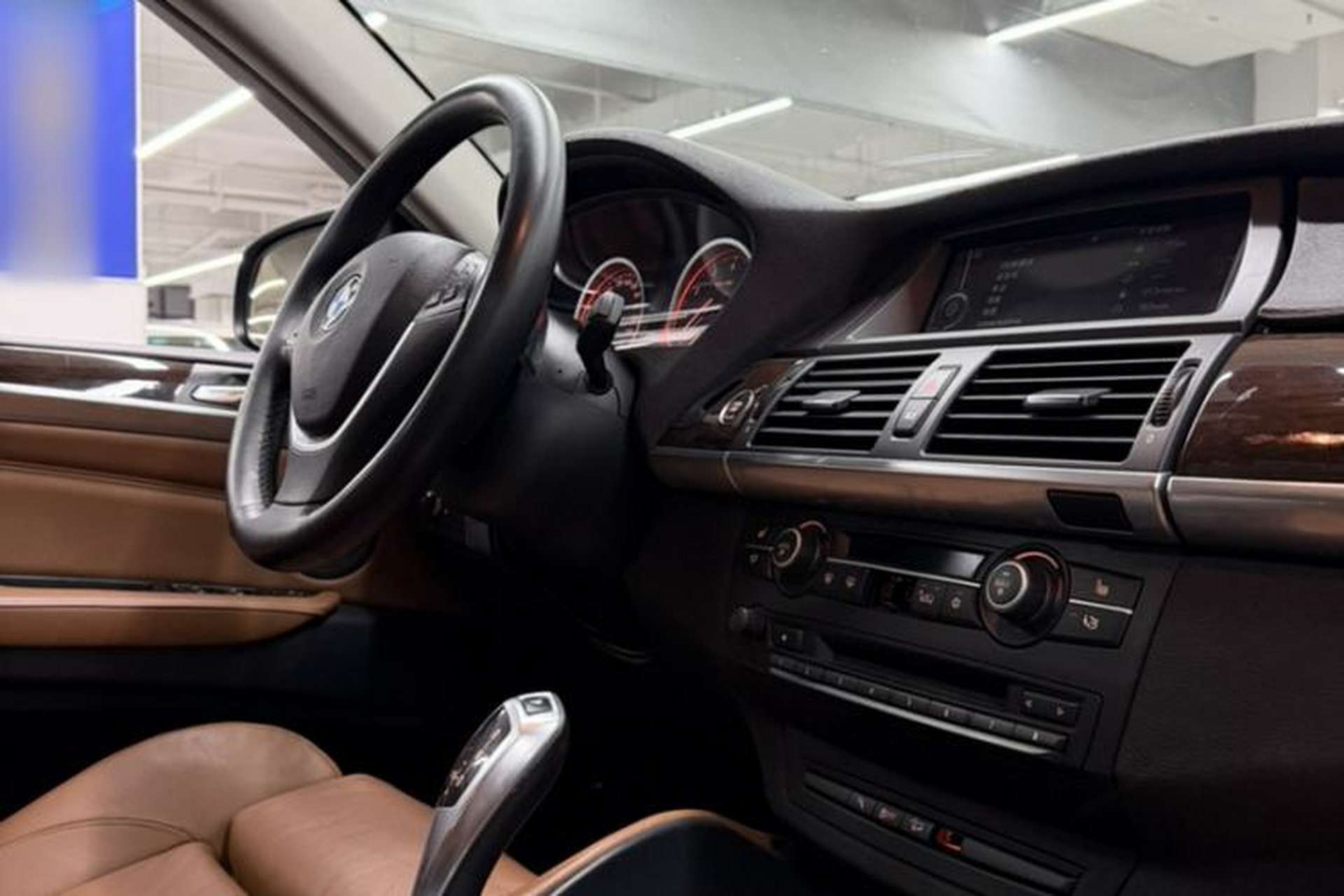 Used BMW X6 2014 xDrive35i Sport model Interior 3