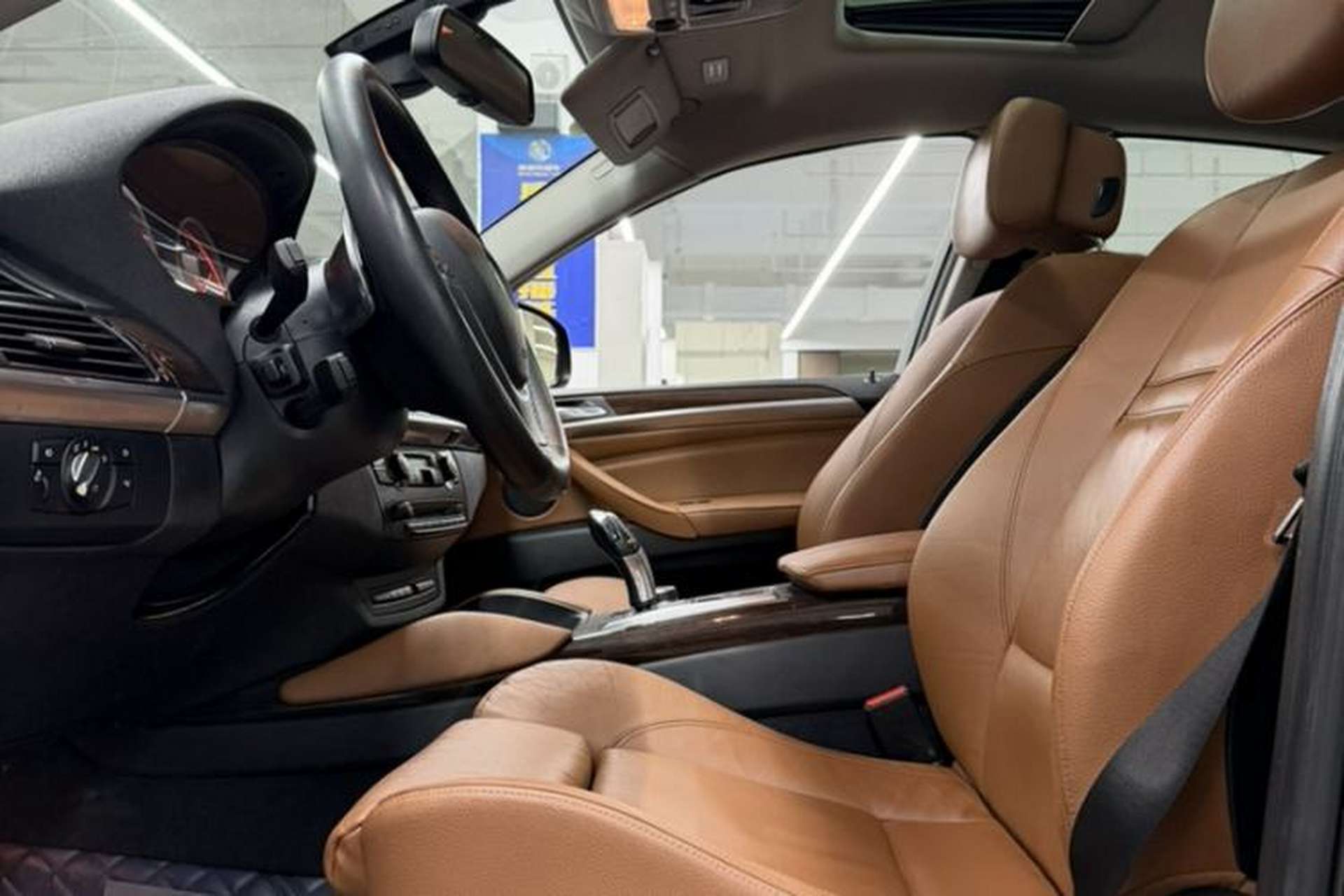 Used BMW X6 2014 xDrive35i Sport model Left Front Seat