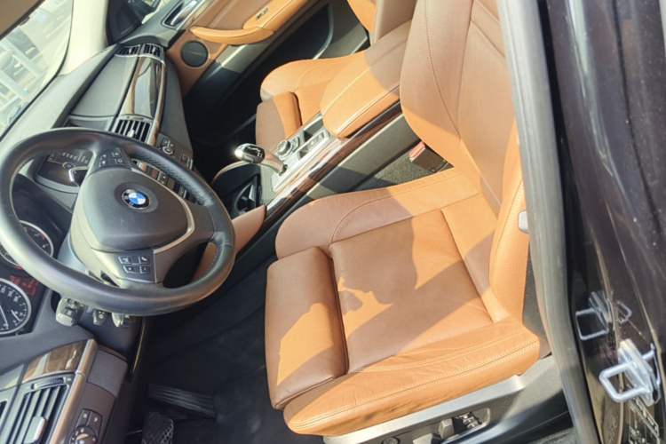 Used BMW X6 2014 xDrive35i Sport model Left Front Seat