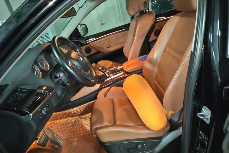 Used BMW X6 2014 xDrive35i Sport model Left Front Seat