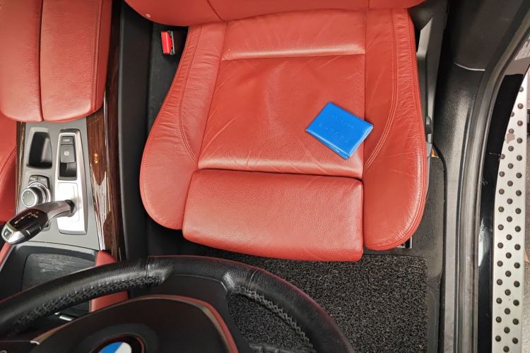 Used BMW X6 2014 xDrive35i Sport model Left Front Seat