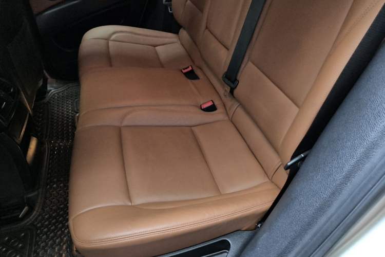 Used BMW X6 2014 xDrive35i Sport model Left Rear Seat