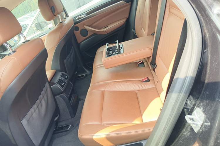 Used BMW X6 2014 xDrive35i Sport model Left Rear Seat