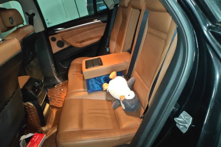 Used BMW X6 2014 xDrive35i Sport model Left Rear Seat
