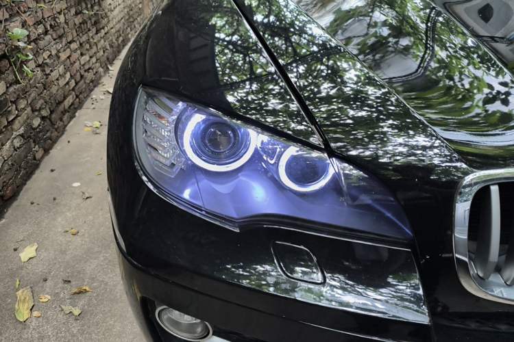 Used BMW X6 2014 xDrive35i Sport model Right Front Headlight