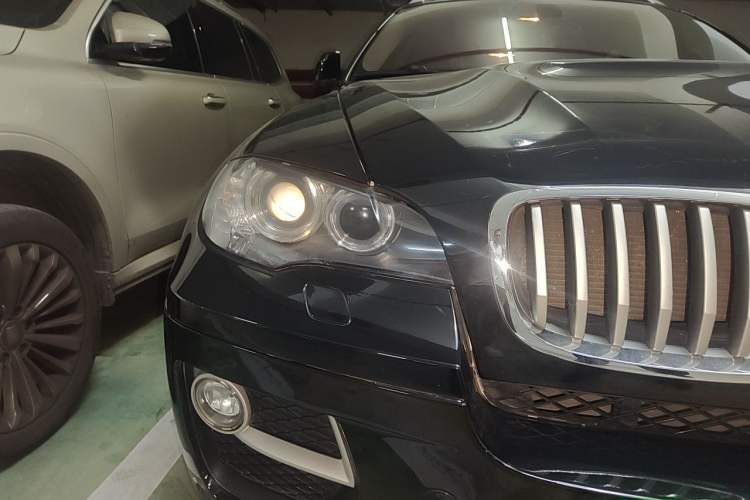 Used BMW X6 2014 xDrive35i Sport model Right Front Headlight