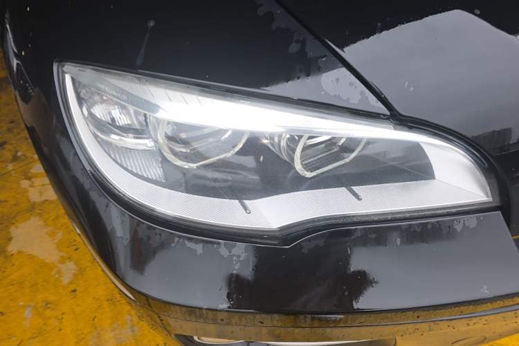 Used BMW X6  Right Front Headlight