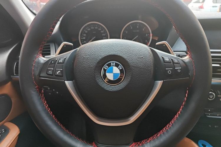 Used BMW X6  Steering Wheel