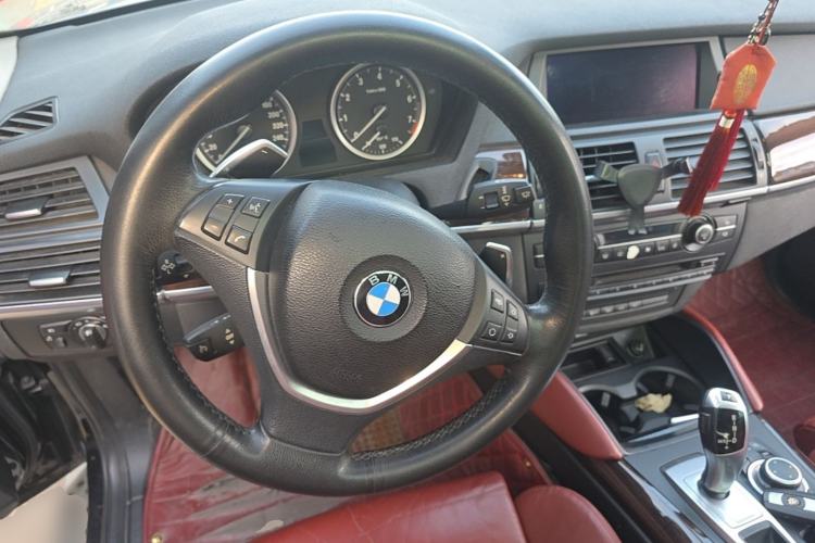 Used BMW X6  Steering Wheel