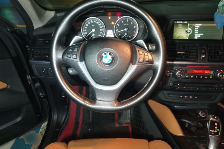 Used BMW X6 2014 xDrive35i Sport model Steering Wheel
