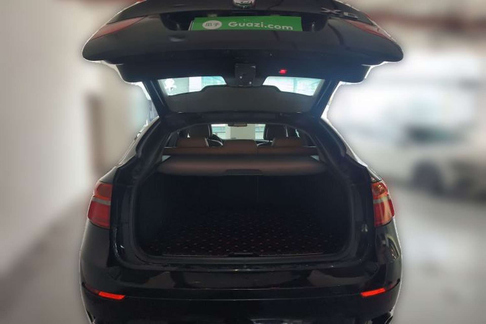 Used BMW X6 2014 xDrive35i Sport model Trunk