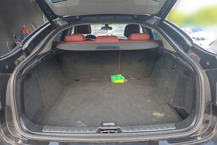 Used BMW X6  Trunk