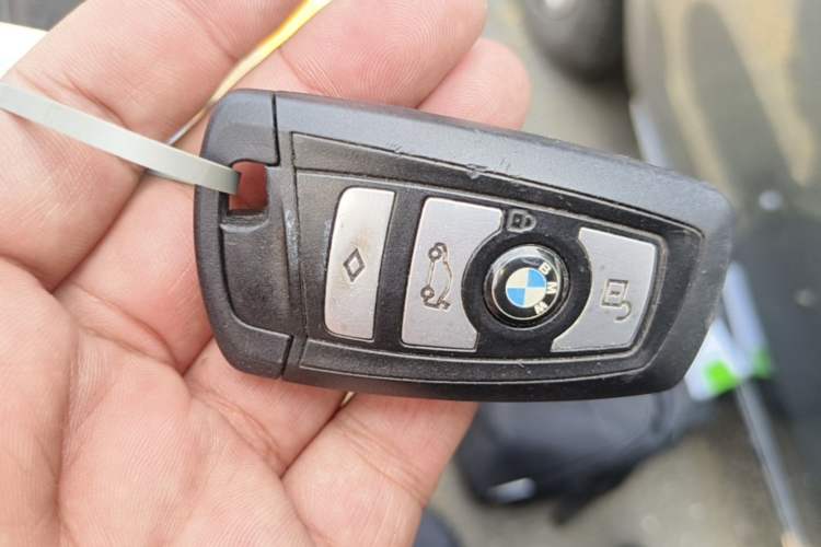Used BMW X6 2014 xDrive35i Sport model Vehicle Key