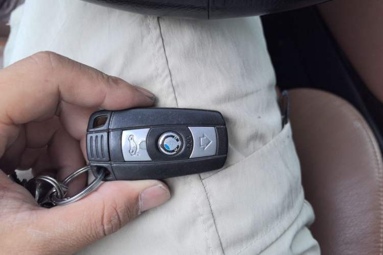 Used BMW X6 2014 xDrive35i Sport model Vehicle Key