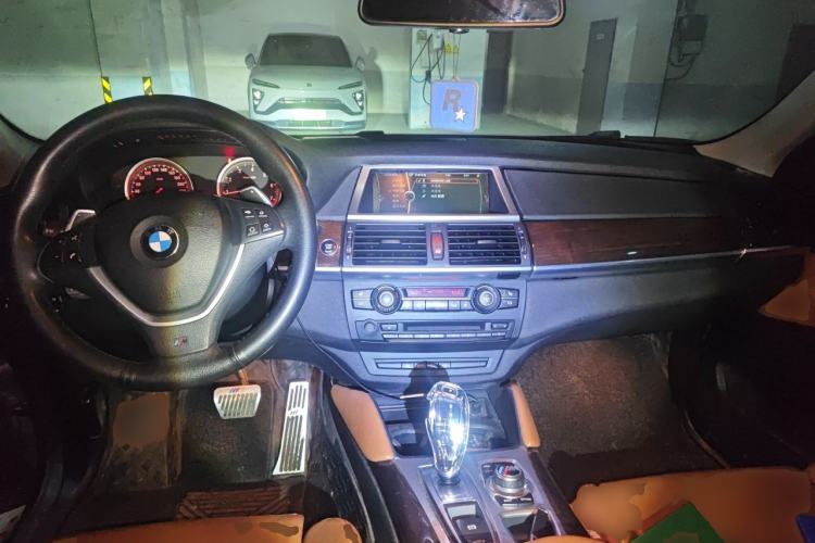 Used BMW X6 2014 xDrive35i Sport model Center Console