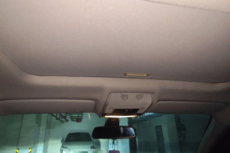 Used BMW X6 2014 xDrive35i Sport model Headliner