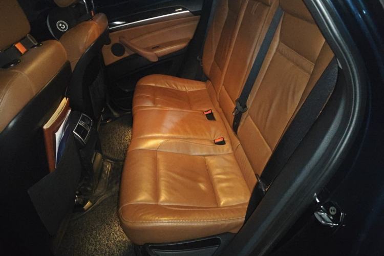 Used BMW X6 2014 xDrive35i Sport model Left Rear Seat