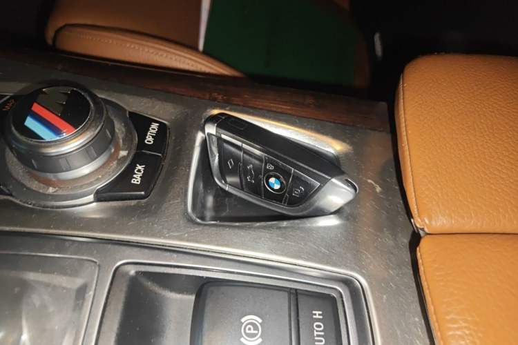 Used BMW X6 2014 xDrive35i Sport model Vehicle Key
