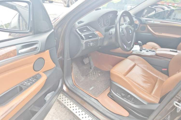 Used BMW X6  Driver Seat