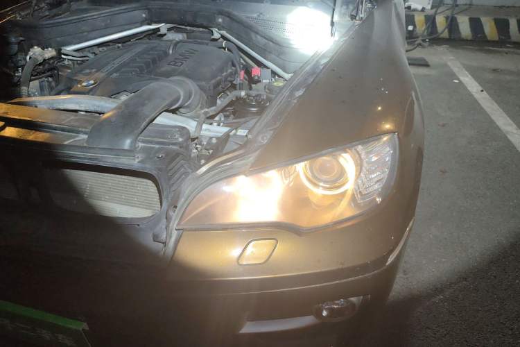 Used BMW X6 2014 xDrive35i Sport model Engine Bay Left