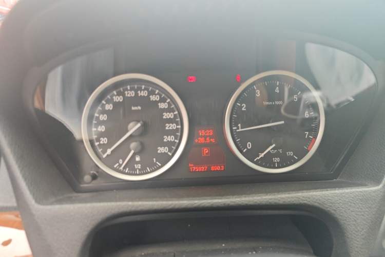 Used BMW X6  Instrument Cluster