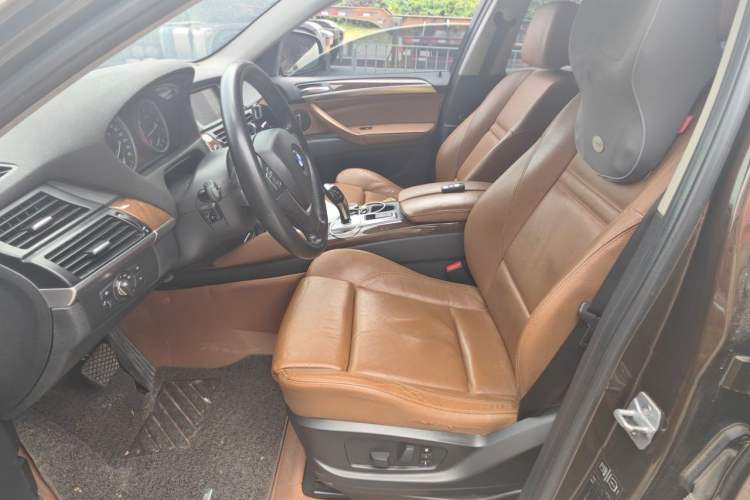 Used BMW X6  Left Front Seat