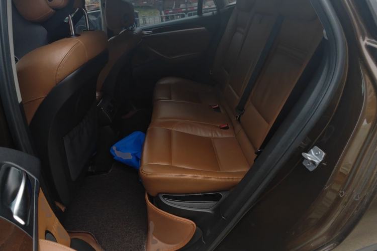 Used BMW X6  Left Rear Seat