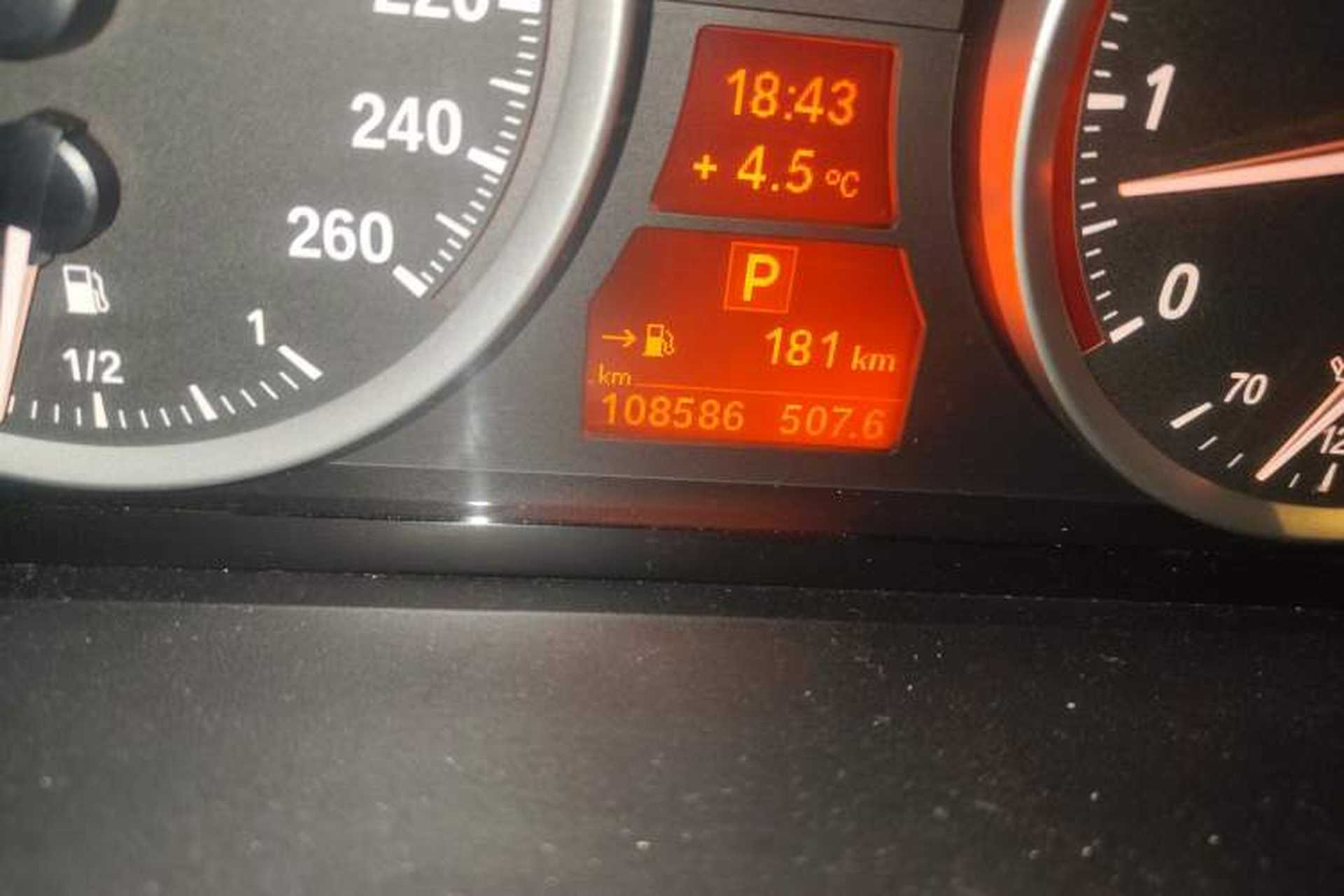 Used BMW X6 2014 xDrive35i Middle East version 5-seater Odometer Close Up