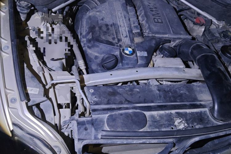 Used BMW X6 2014 xDrive35i Sport model Engine Bay