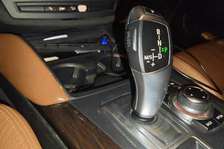 Used BMW X6 2014 xDrive35i Sport model Gear Lever