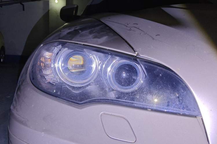 Used BMW X6 2014 xDrive35i Sport model Right Front Headlight